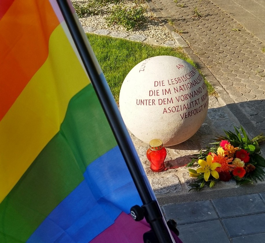 Gedenken an die lesbischen Opfer der NS-Zeit. Foto: Tessa Ganserer